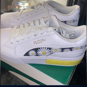 Pumas “Cali Star Daisy’s Women’s”